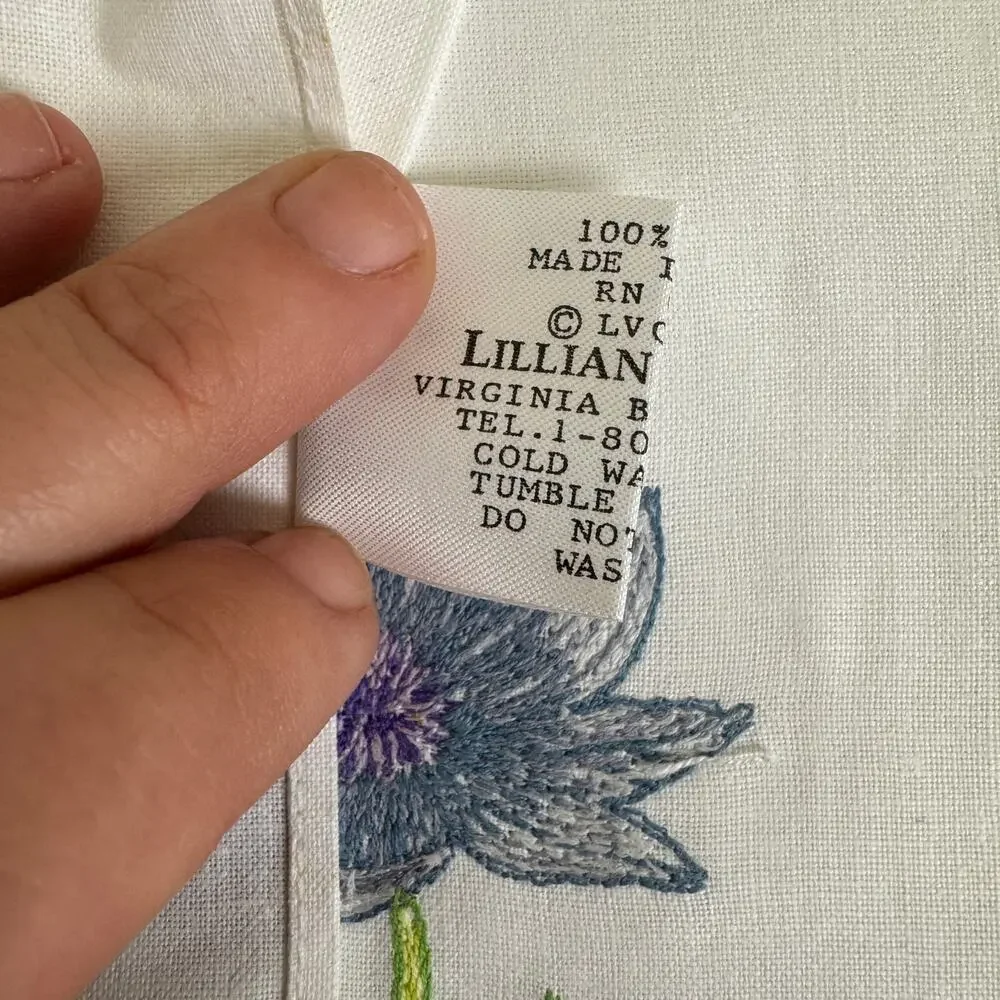 Lillian Vernon VINTAGE 2001 Set of 8 Floral Embroidery Cloth Napkins 100% Cotton